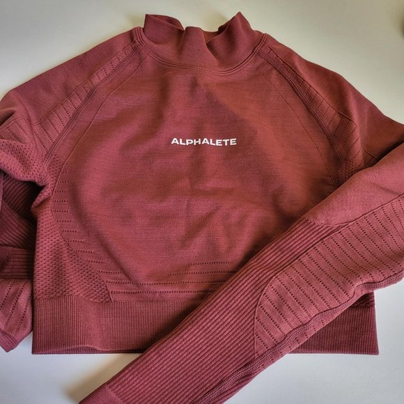 Alphalete Ozone High Neck Crop - Picture 3 of 3